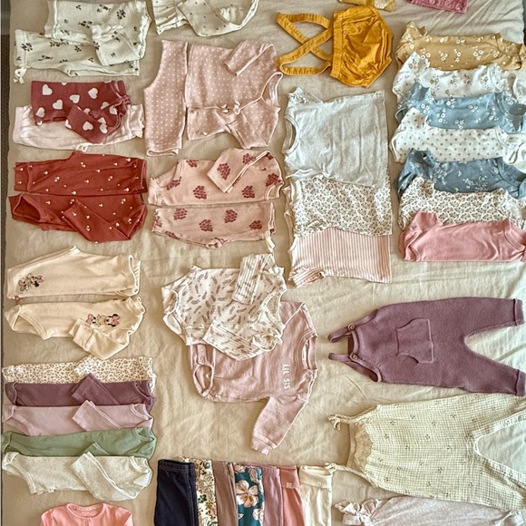 6-9 and 9 month baby girl winter/spring bundle - Picture 9 of 9